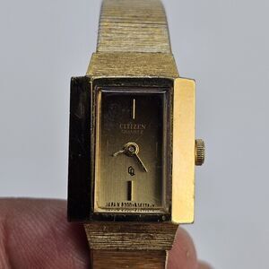 VTG Citizen Women's Watch 16MM Black Gold Dial Gold Band 6" New Battery